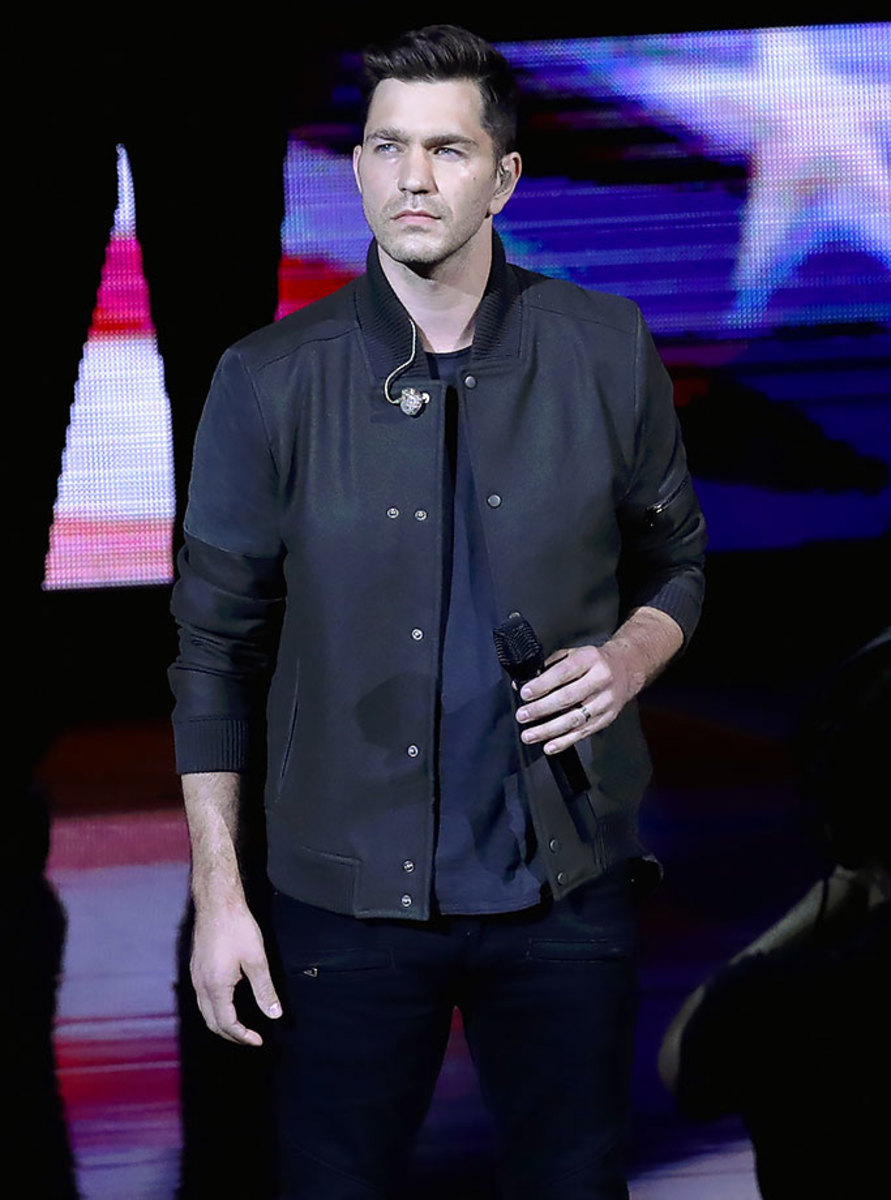 2016-0613-Andy-Grammer.jpg